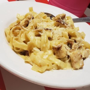 Kids Fettuccini con Pollo