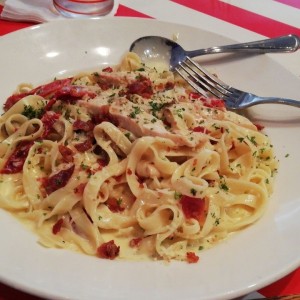 Roasted Garlic Chicken Alfredo