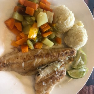 Filete de corvina a la plancha 