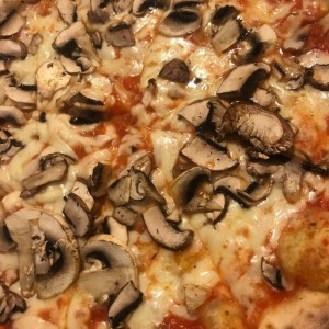 Pizza Funghi