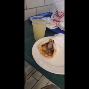 Combo - gyro original + acompañamiento + bebida