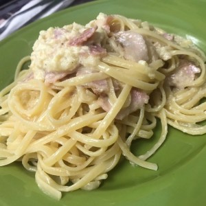 fetucchini con salsa carbonara