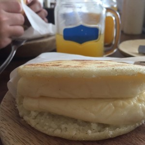 arepa de queso telita