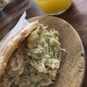 Arepa Reina Pepiada