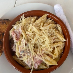 pasta prosciutto e funghi