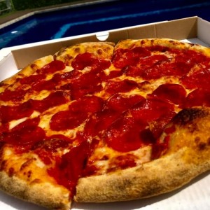 Pizzas Rojas - Pepperoni