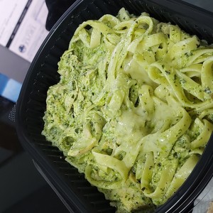 Pastas - Pesto y Pollo