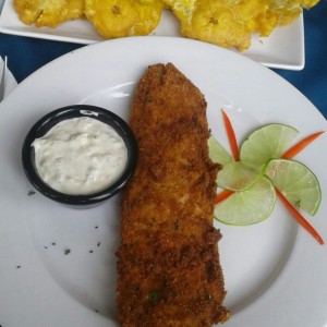 filete de corvina apanado