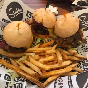 triple mini hmaburguesa 