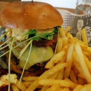 Top Burgers - Ayala Trufa (super Rica)