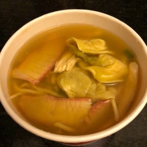 sopa de wanton