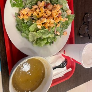 Ensalada y sopa de lentejas 