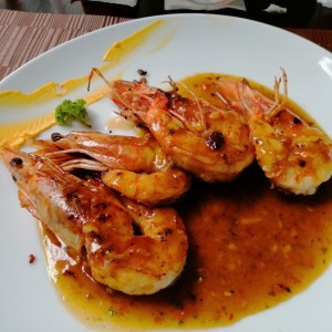 Langostinos en salsa de maracuya 