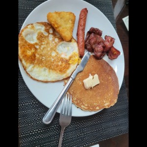Nuestras combinaciones - Desayuno Americano Completo