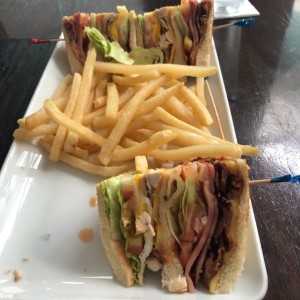 Emparedados - Club sandwich