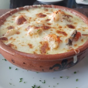 Corvina Gratinada