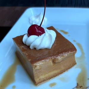 Flan de la casa