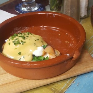 huevos benedictos