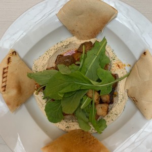 Pulpo en salsa de Humus