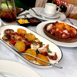 Pulpo a la parrilla y pulpo a la gallega 