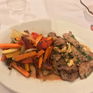 filete de res alrevez con vegetales