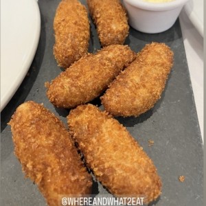 CROQUETAS DE JAMON - $12