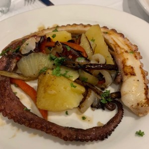 pulpo al carbon