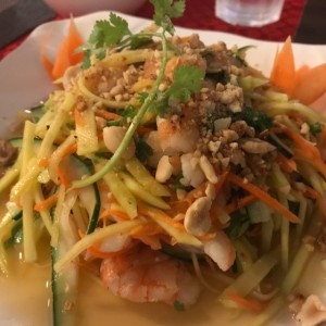 Ensalada de Mango y Camarones