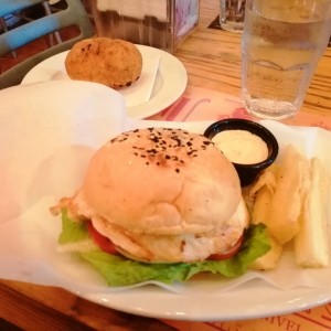 hamburguesa de pollo al grill