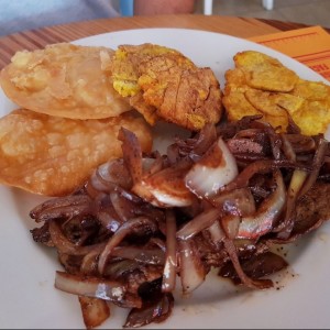 Carnes - Bistec Encebollado