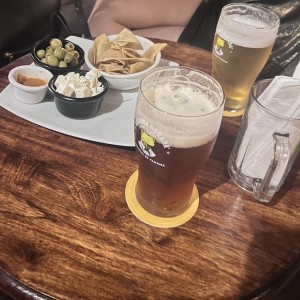 Platos - Picada trio y cervezas lager