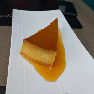 Flan de la casa