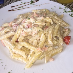 Penne con salmon