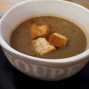 sopa de lentejas