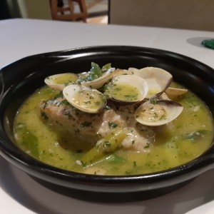 Corvina en salsa verde