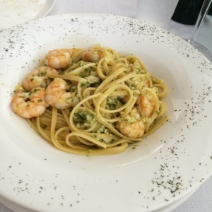 spaguetti con camarones