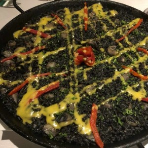 arroz negro de calamares