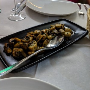 hongos al ajillo