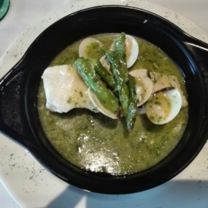 Corvina en salsa verde