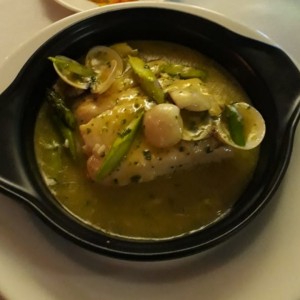 Corvina en salsa verde