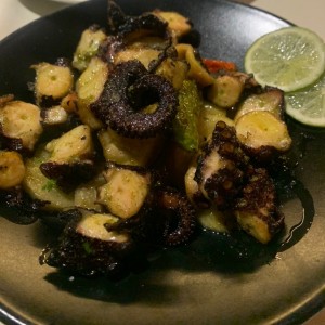 Entrantes Calientes - Pulpo Casa Urrutia