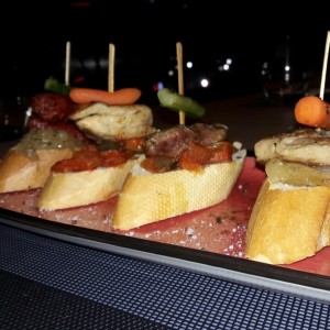 Pinchos Mixtos de Carnes.