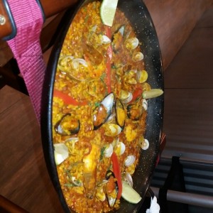 paella de mariscos