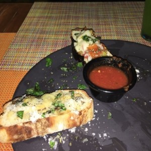 Entradas - Bruschetta Mixta