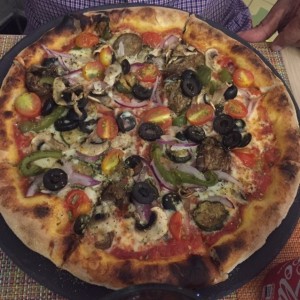 Pizzas Tradicionales - Vegetariana 12$-24$