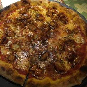 Pizzas Especiales - Chicken bbq 26$