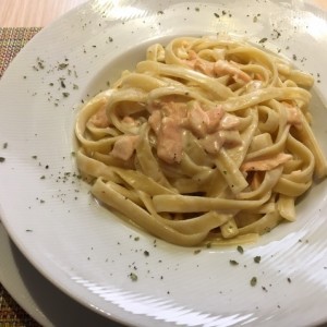 fettuccine con Salmon 