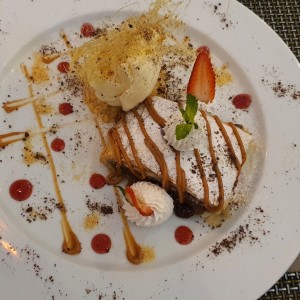 Strudel de manzana con helado