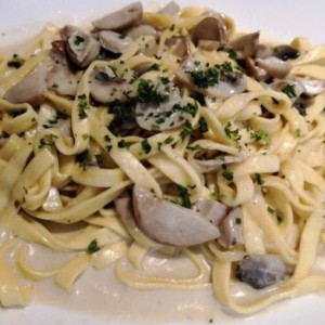 Tagliatelli con Hongos