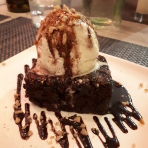 Postres - Brownie con Helado